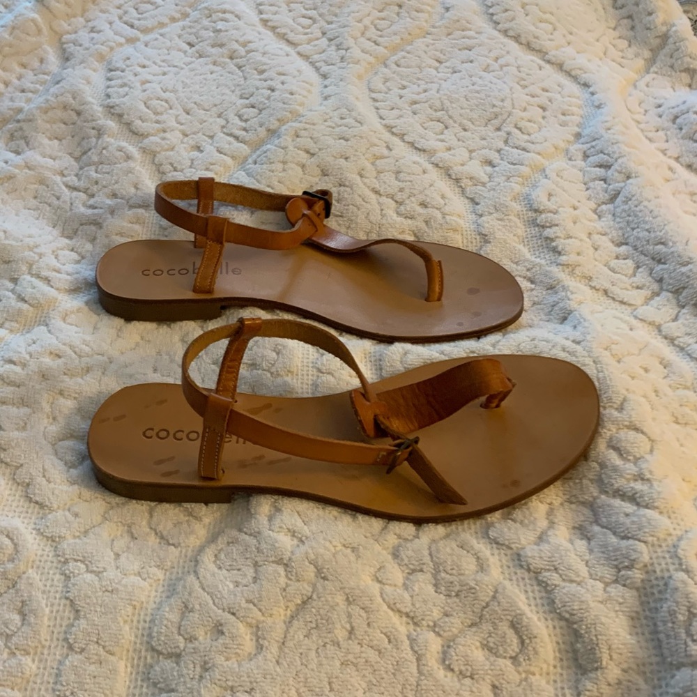 Cocobelle size 8 brown leather sandals.